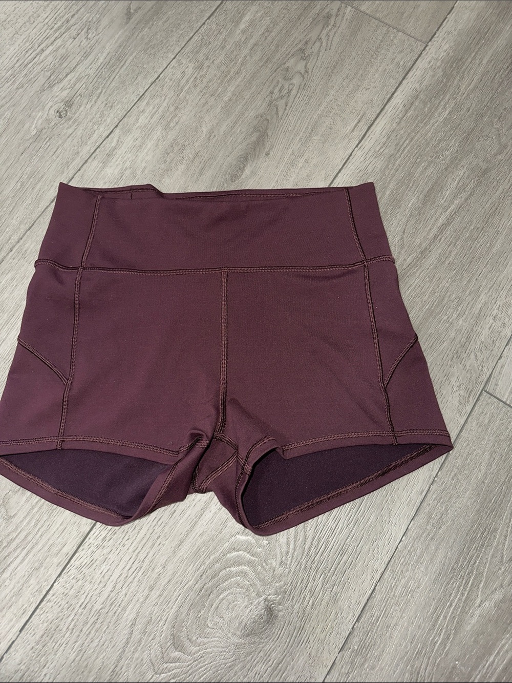 NWOT lululemon athletica Women's Plum High-Rise Athletic Shorts size 8